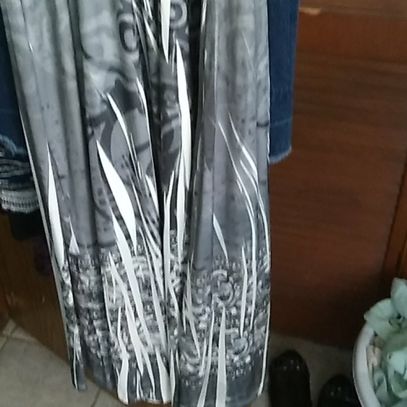 Maxi Dress - Picture 3 of 3